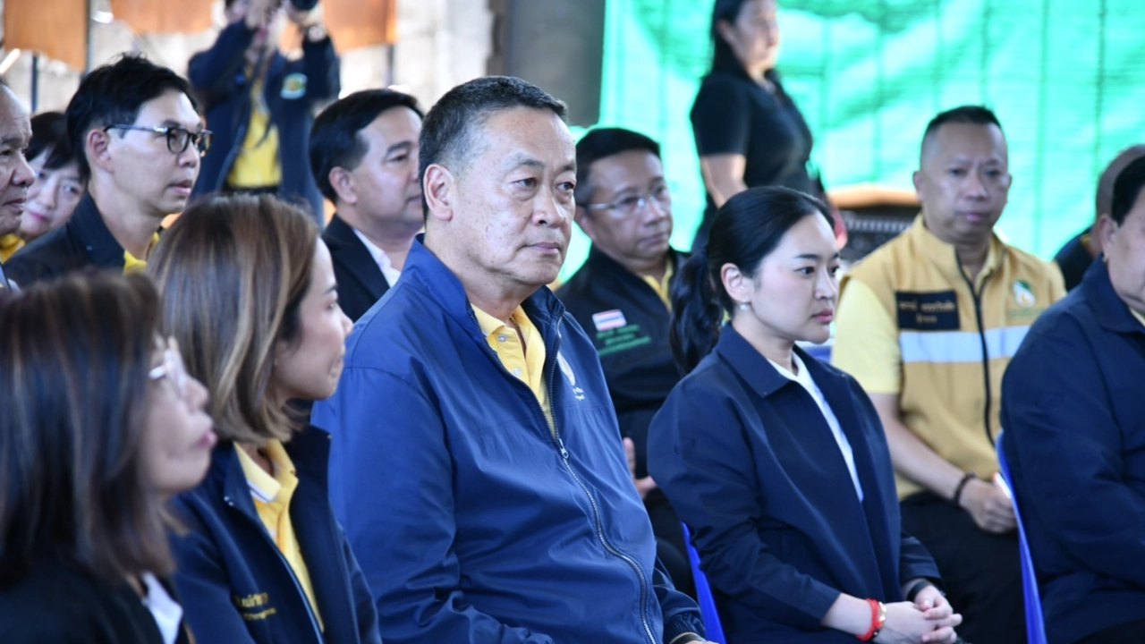 “เศรษฐา” บอกไม่ต้องเงี่ยหูฟัง ปรับ ครม. ถึงเวลาเดี๋ยวรู้เอง ปรับเล็กหรือใหญ่