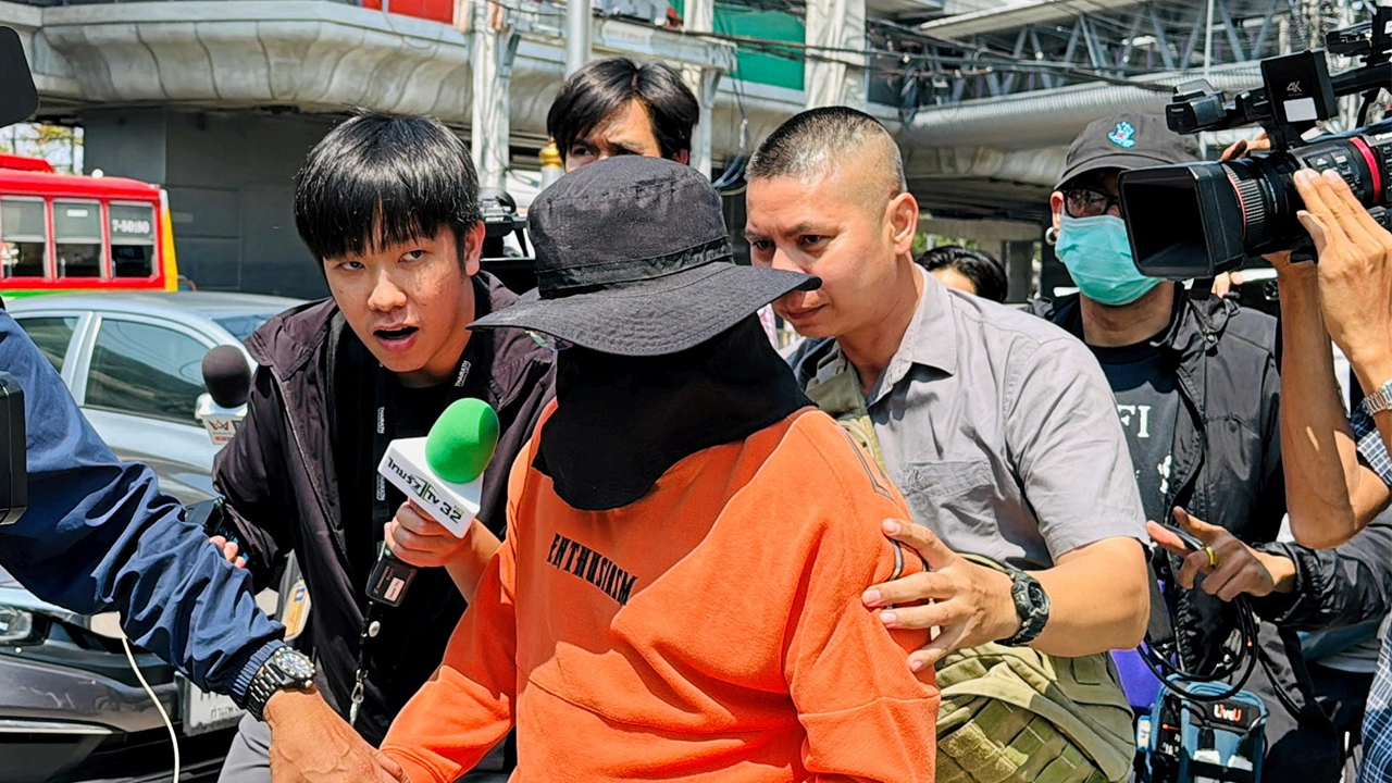 ร.ท.ยังปากแข็ง แทงร่างยับ ฆ่าสาวออนไลน์ ปีนคอนโดชิงทรัพย์ เจอคราบเลือดมัดตัว