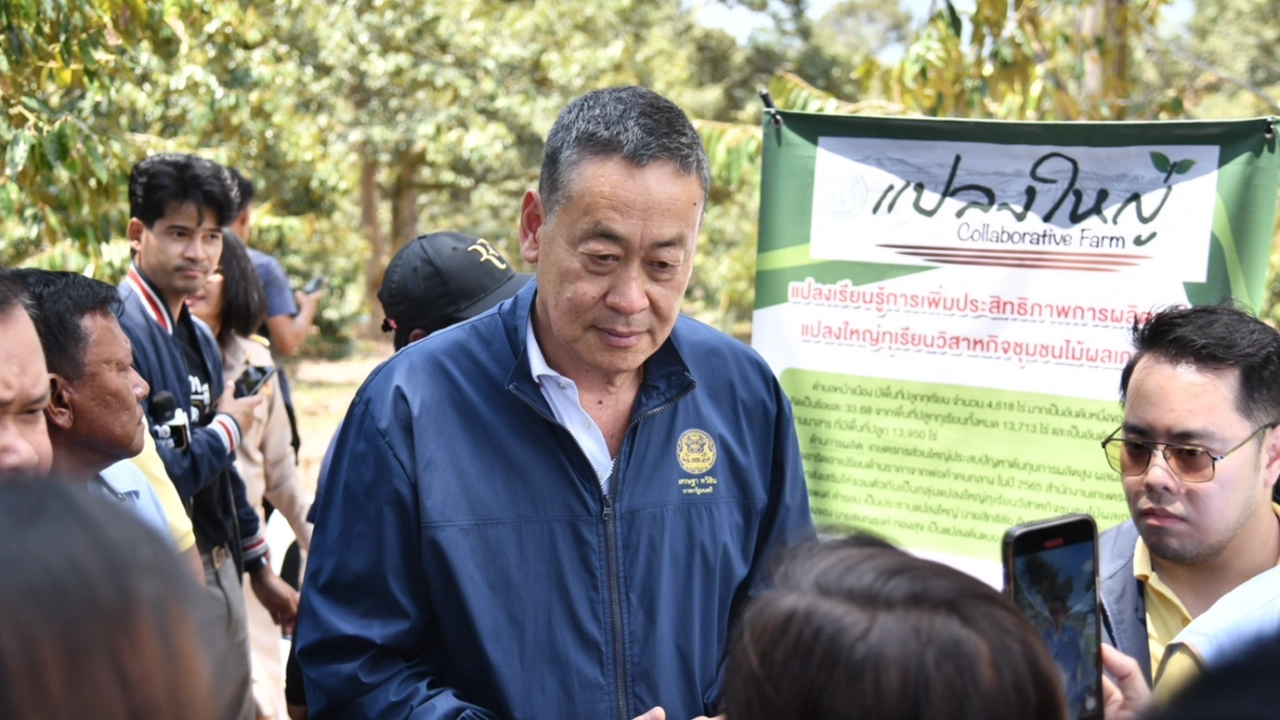 “เศรษฐา” พบชาวสวนทุเรียนเกาะสมุย ยันพร้อมหนุนให้เป็นพืชเศรษฐกิจของประเทศ