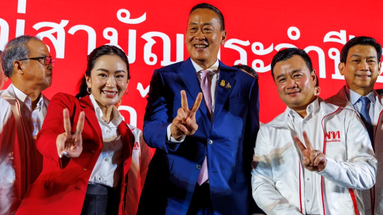 "นายกฯ-อิ๊งค์" ผลัดกันชม ทุกคนมั่นใจหัวหน้า-คำชม "ทักษิณ" ไม่เกินจริง