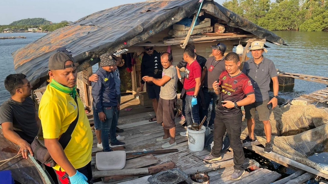 กระบี่ จับยาบ้ากว่า 6 หมื่นเม็ด ขนทางเรือ ซุกกระชังปลากลางทะเล  