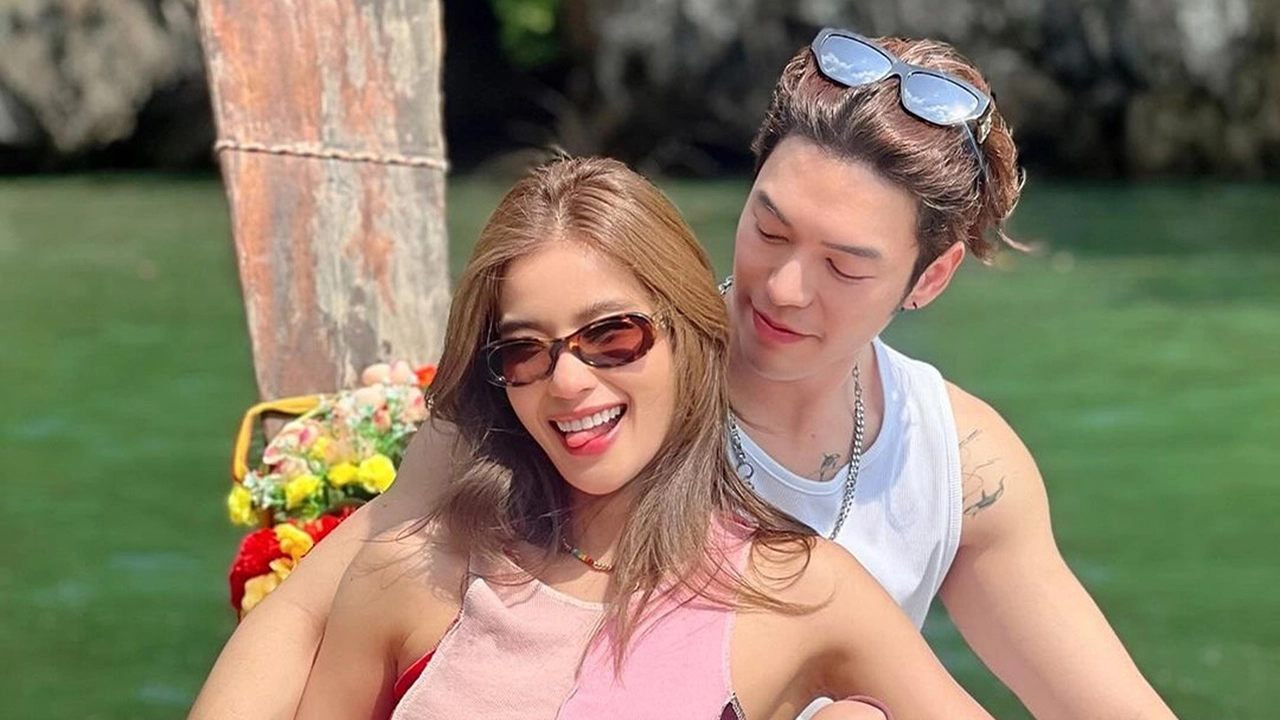 แม็ค จูงมือ วิว เที่ยวกระบี่ เสิร์ฟความหวานไม่หยุด แต่ละชอตทำคนโสดตายเรียบ