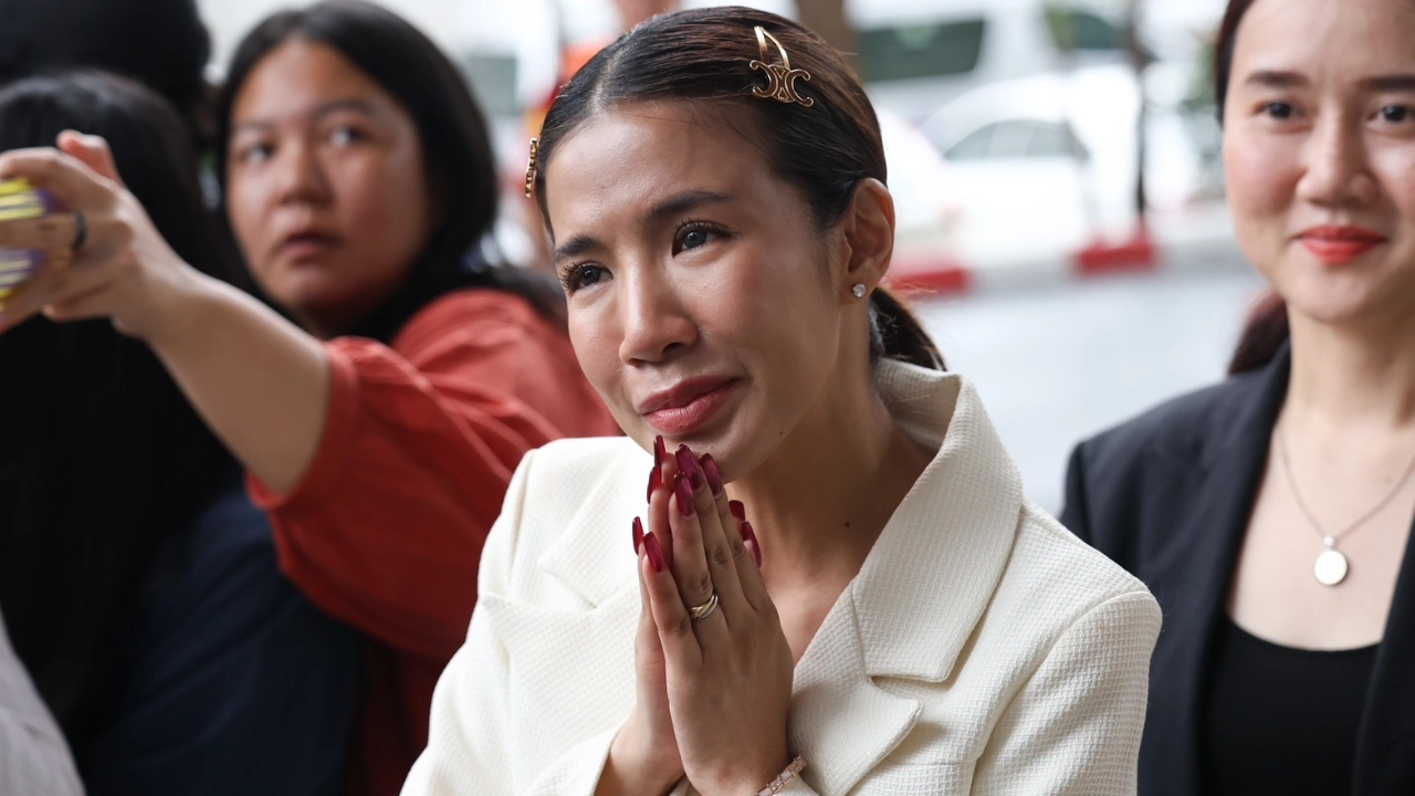 เปิดไทม์ไลน์ ใบเตย อาร์สยาม สู้คดี Forex-3D จนถึงวันที่ศาลยกฟ้อง  