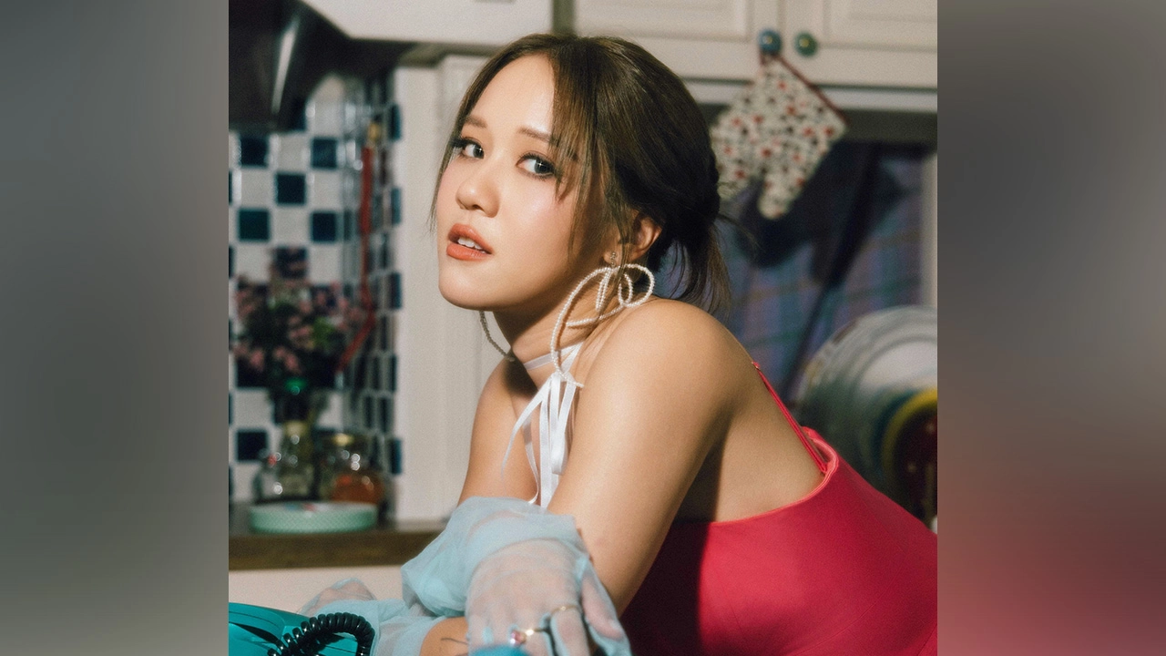 "เอิ๊ต-ภัทรวี" ทำร้องว้าว! ลุกขึ้นเซ็กซี่สดใส ซิงเกิลใหม่ "ห้องแห่งความลับ"