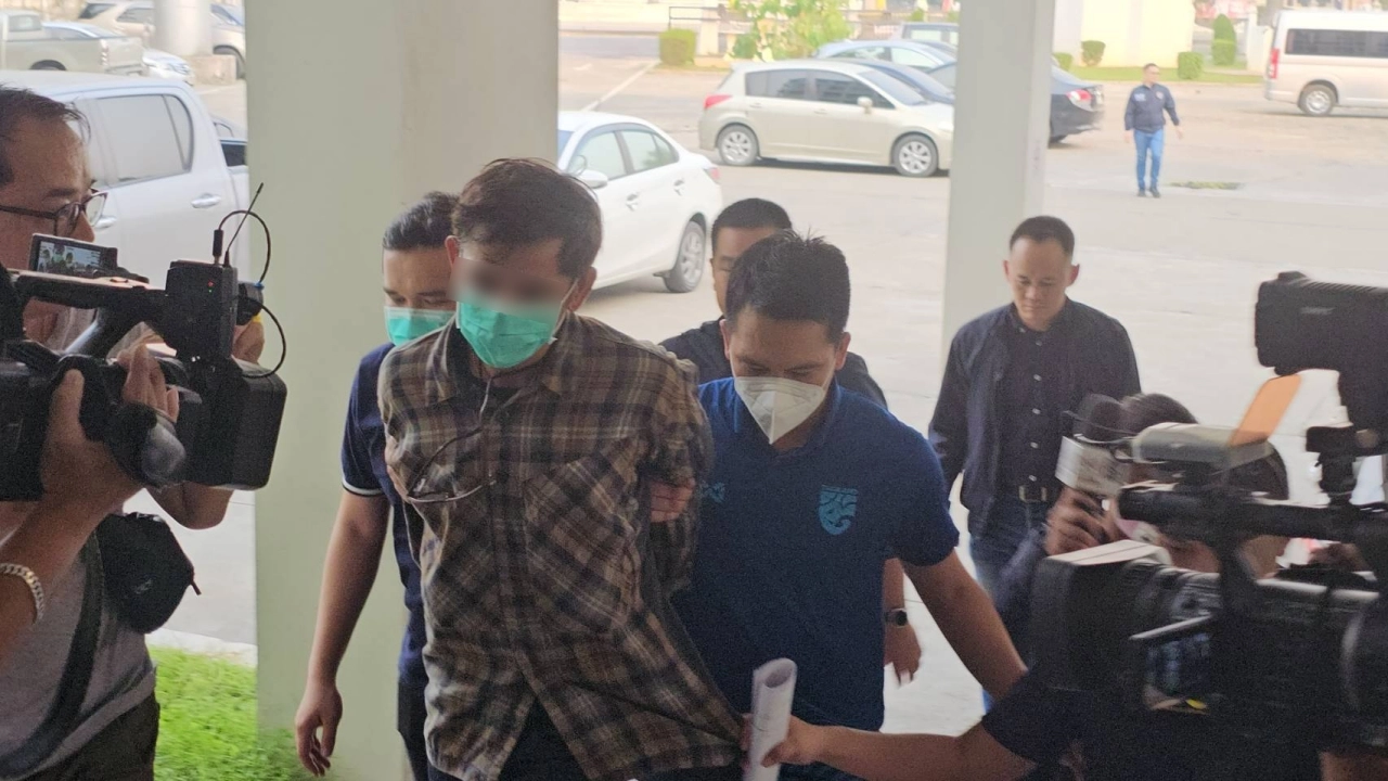 จับ "อดีตนักกีฬายิงปืน" ไล่ยิงดับ 1 เจ็บ 1 อ้างถูกมองหน้าขณะติดไฟแดง