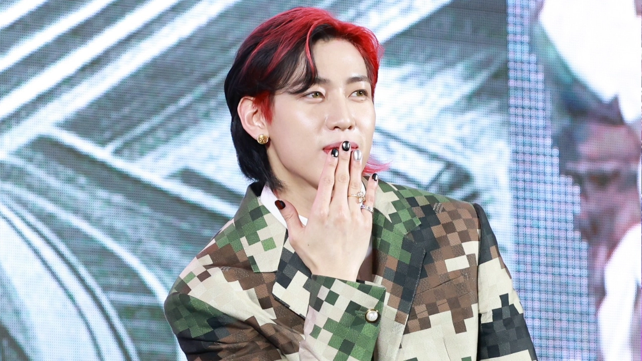 แบมแบม จัดเต็มให้อากาเซ่ อังกอร์ปิดเวิลด์ทัวร์คอนเสิร์ต AREA 52 พร้อมเปิดตัวเกสต์