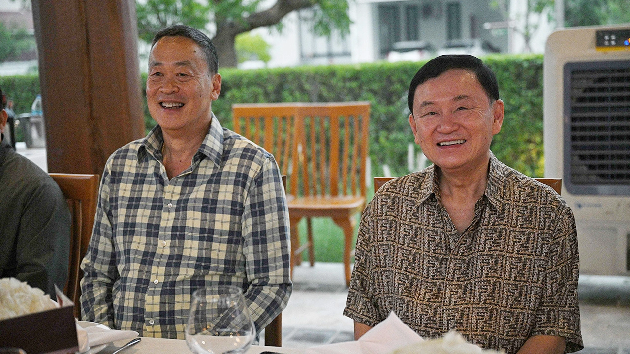 "เศรษฐา" ร่วมวงข้าว "ทักษิณ" ขอคําปรึกษาด้านเศรษฐกิจ สงกรานต์ไปเชียงใหม่อีก (คลิป)