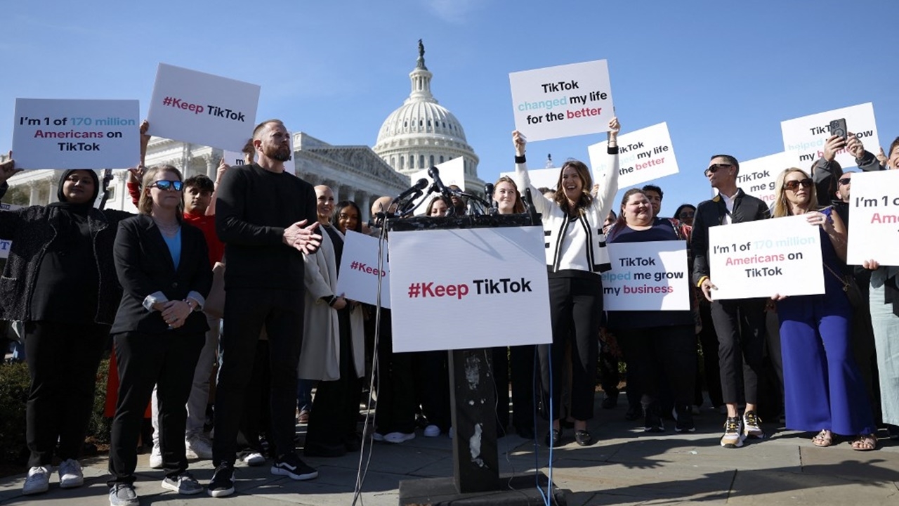 สส.สหรัฐฯ ผ่านร่างกฎหมายที่อาจทำให้ TikTok โดนแบนทั่วประเทศ