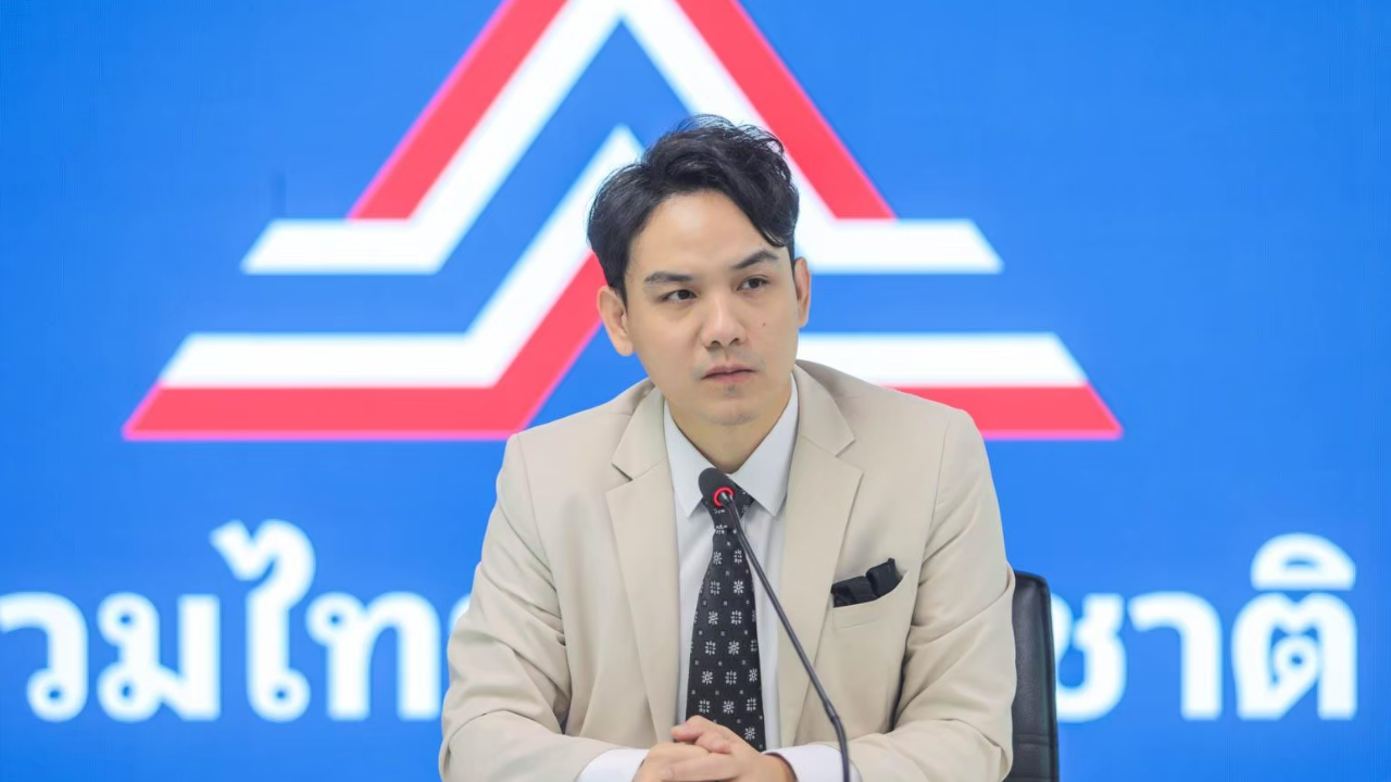 "ลอรี่" เหน็บ "ก้าวไกล" สงสัย "อำนาจเข้าตา" หวังใช้สภาแก้ปัญหาส่วนตัว