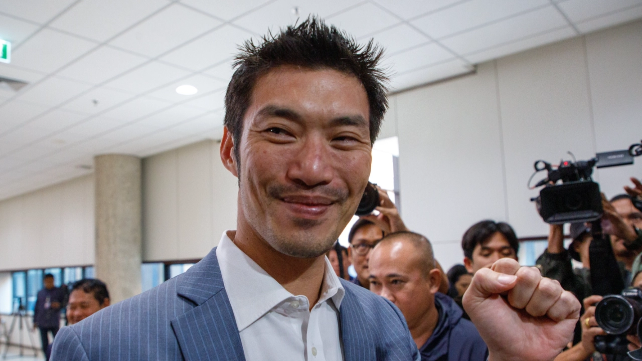 “ธนาธร” ยินดีกฎหมายสมรสเท่าเทียมผ่านสภาฯ พิสูจน์ฝ่ายค้าน-รัฐบาลทำงานร่วมกันได้