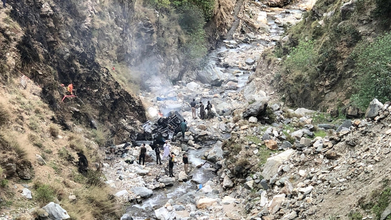 ระเบิดฆ่าตัวตายโจมตีวิศวกรจีนในปากีสถาน ดับ 6 ศพ