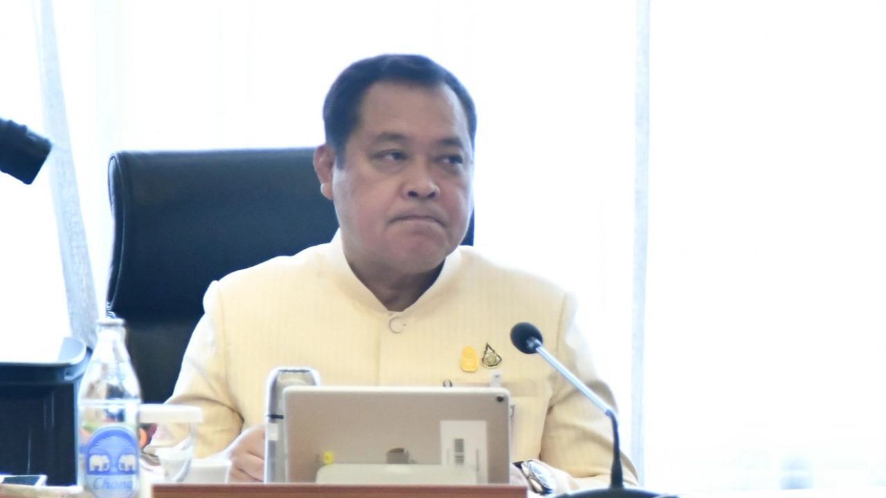 "ทวี" แจงชัด ไม่มีห้าม “ทักษิณ” พบใคร ยัน ไม่หนักใจ มุ่งมั่นลดเหลื่อมล้ำ