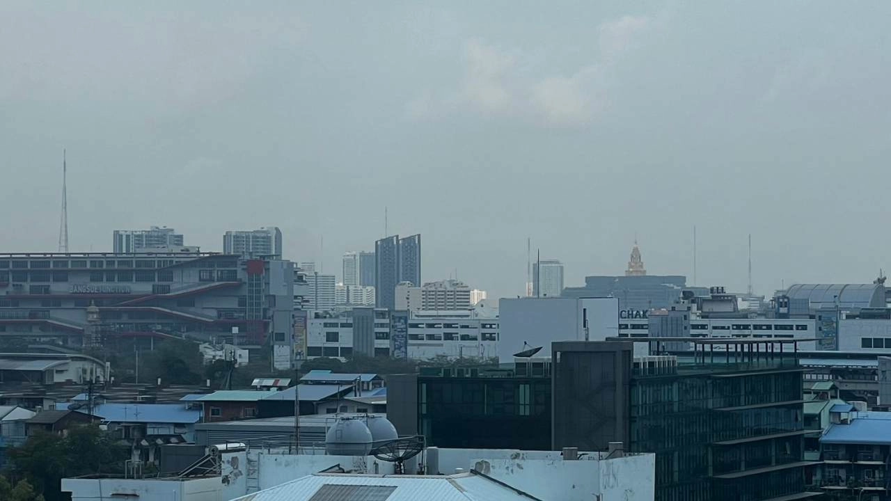 เช้านี้ค่าฝุ่น PM 2.5 ยังเกินมาตรฐาน 24 จังหวัด เตือนประชาชนเฝ้าระวังสุขภาพ