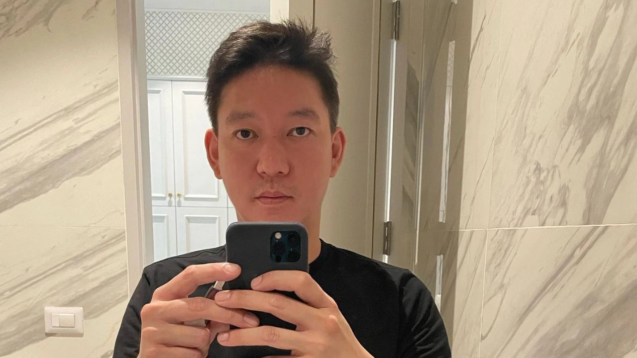 ชาวเน็ตจับตา จิน จรินทร์ คอมเมนต์ไอจีบอกรักอดีตดาราสาวหน้าหมวย