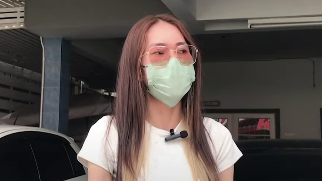 แบบนี้ไม่ให้เกียรติ "นักร้องสาว" ทวงศักดิ์ศรีหลังถูกลูกค้า "ลวนลาม-ตบหัว"