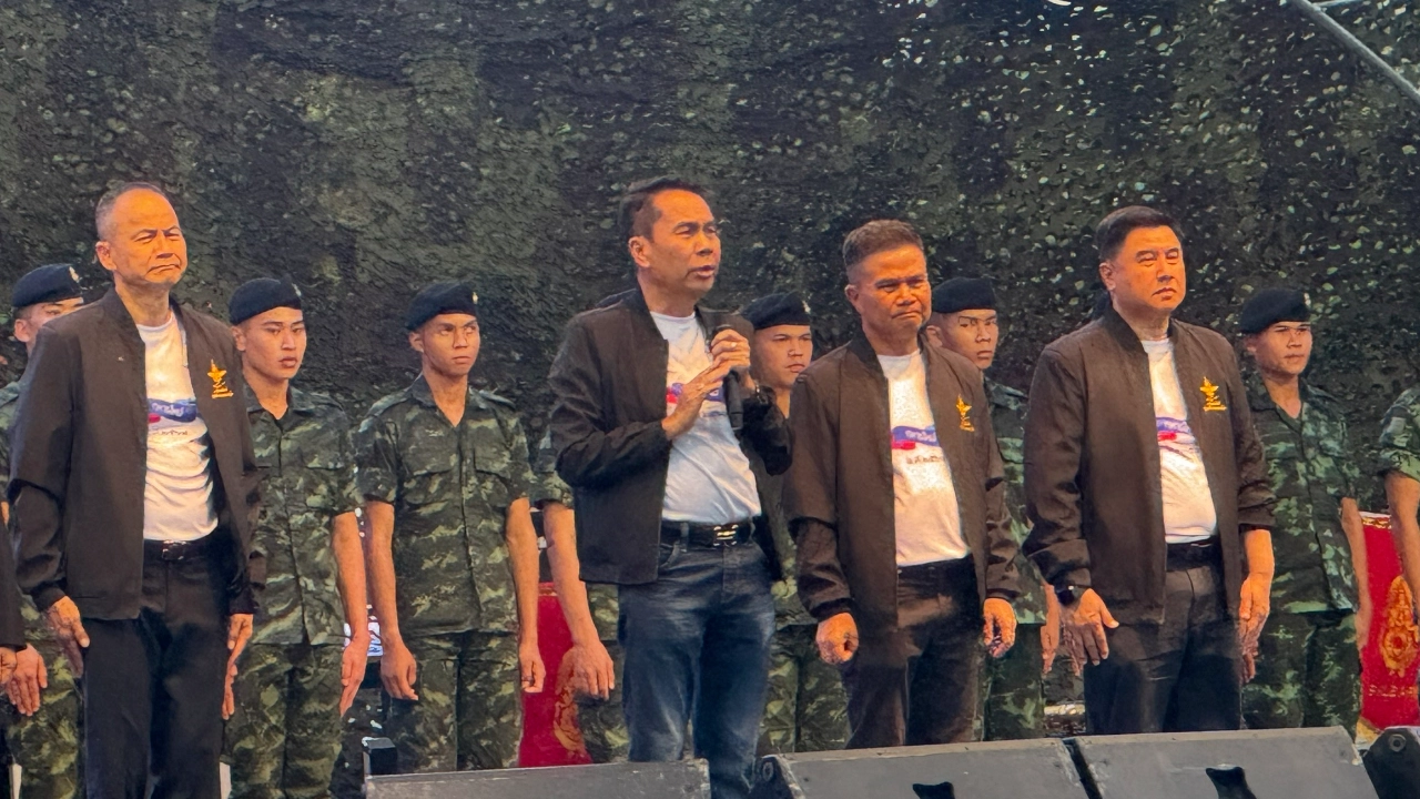 "บิ๊กทิน" ชวน สมัครทหารเกณฑ์ พลาดเสียใจ ลั่น "ไม่มีทหารกินข้าวคลุกน้ำปลา" 