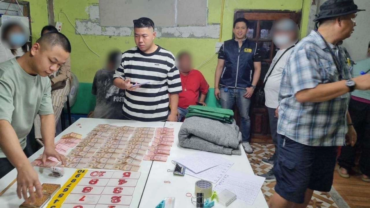 กองปราบ บุกทลายบ่อนหนองโดน จับนักพนัน 36 ราย อ้างเพิ่งเปิดได้ 2 วัน