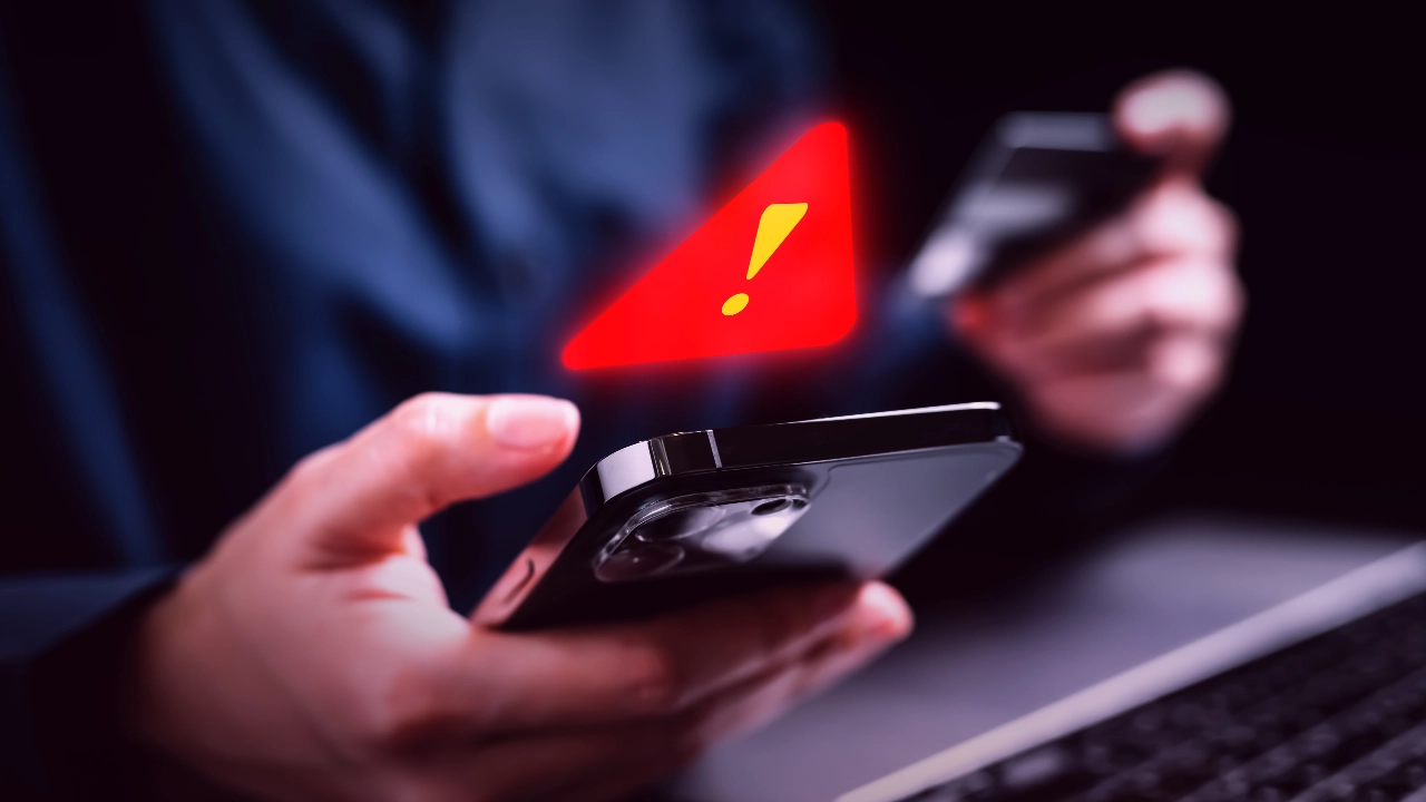 วิธีตรวจสอบว่ามือถือถูกรีโมตเข้ามาดูดเงินหรือไม่ สังเกตอย่างไรได้บ้าง