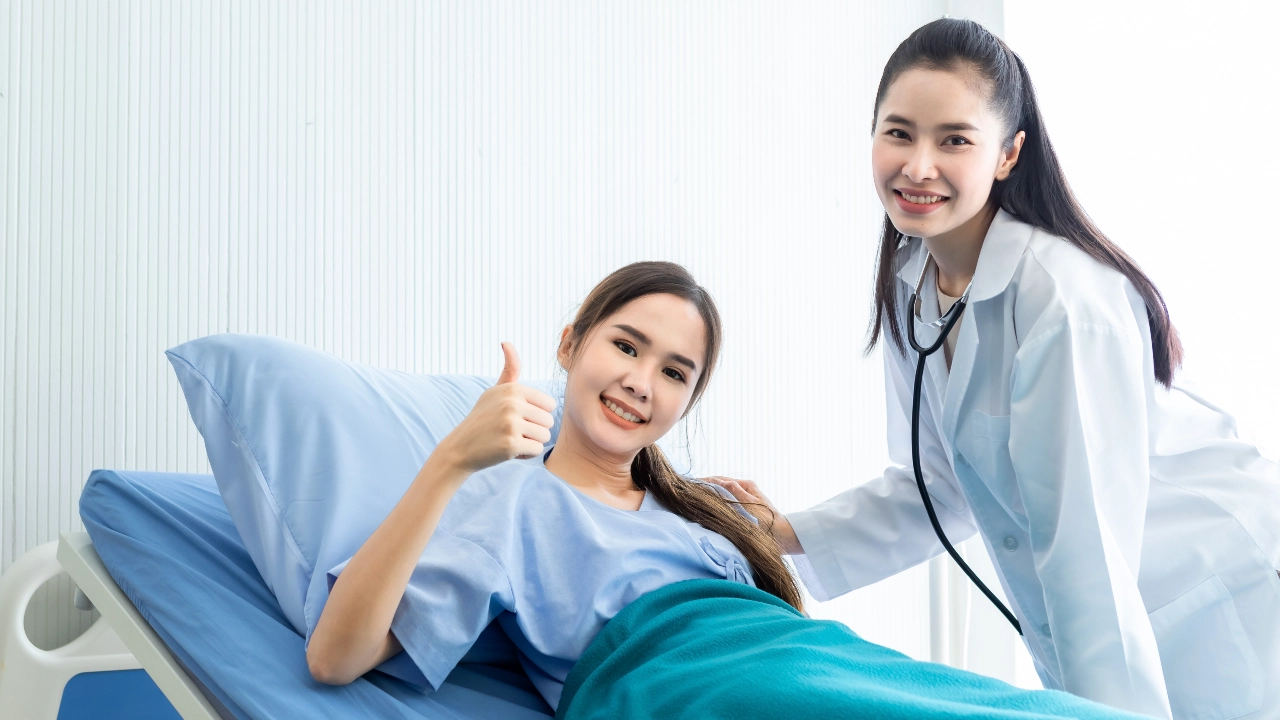 วิธีย้ายสิทธิบัตรทอง 2567 ย้ายออนไลน์ข้ามจังหวัด ฟรี สะดวกมาก