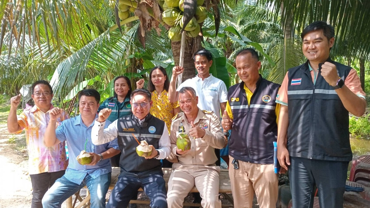 อบจ.สงขลา หนุนส่งเสริมพัฒนาต่อยอดมะพร้าวน้ำหอม ยกระดับพืชเศรษฐกิจของจังหวัด