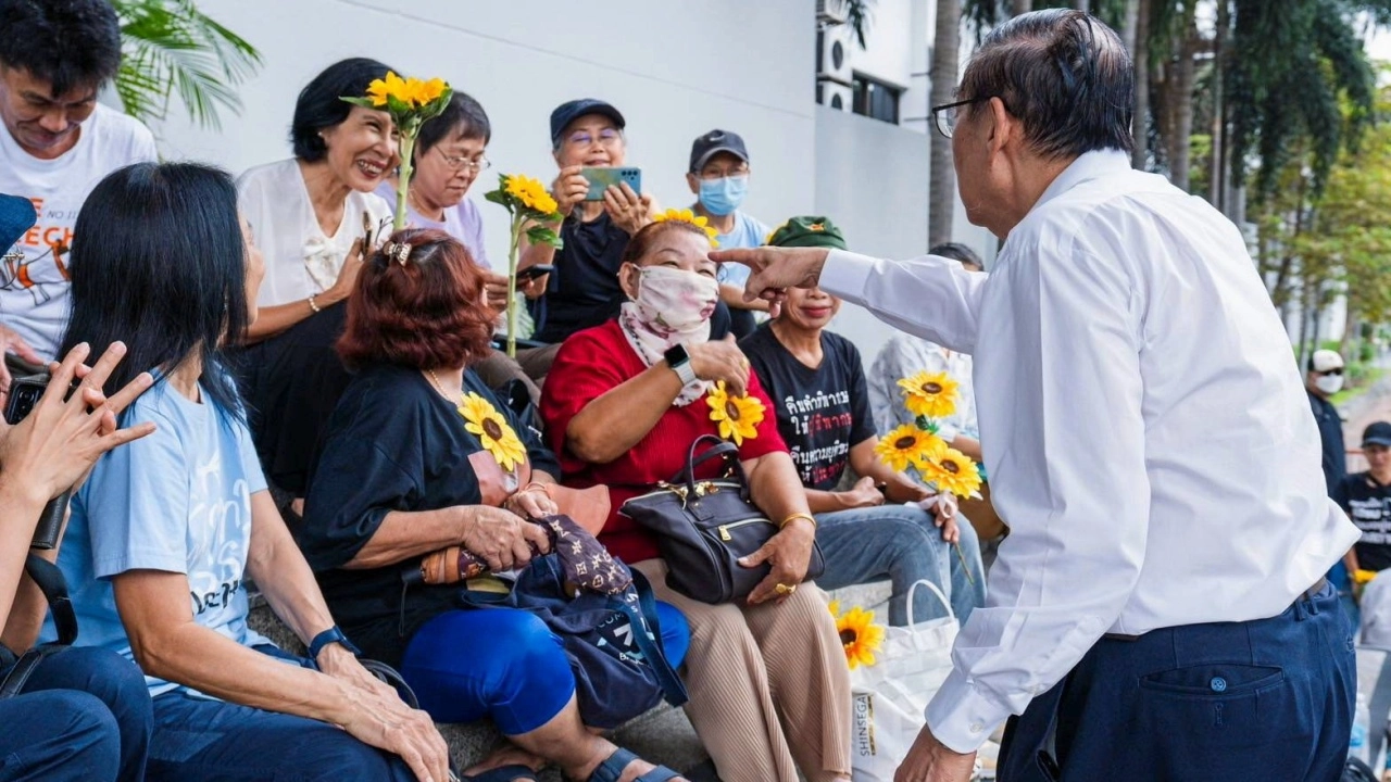 ขังต่อ ตะวัน-แฟรงค์ ศาลรับฝากขังครั้งที่ 4 ตามคำร้องตำรวจ  