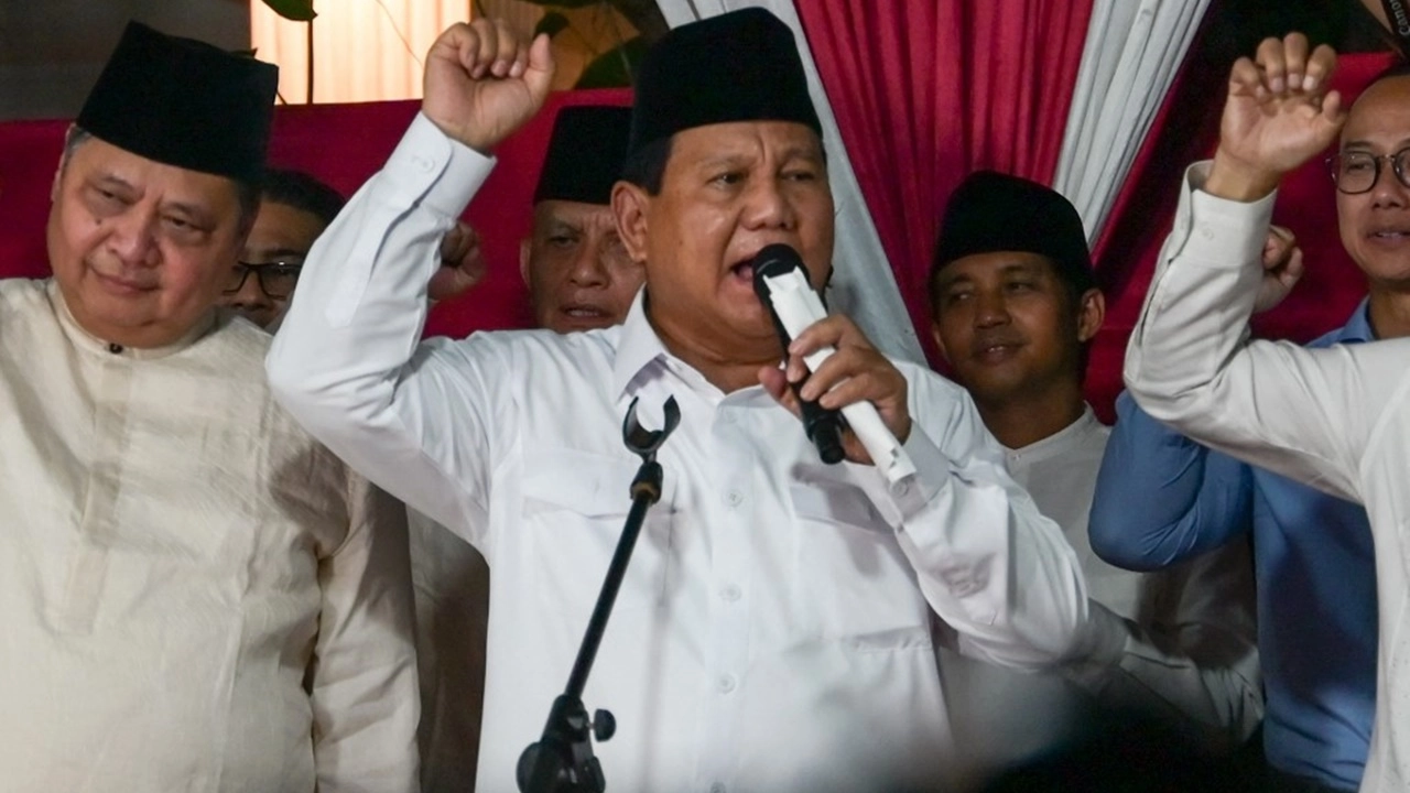 กกต.อินโดนีเซียยืนยันแล้ว ‘ปราโบโว’ ชนะเลือกตั้งประธานาธิบดีขาดลอย