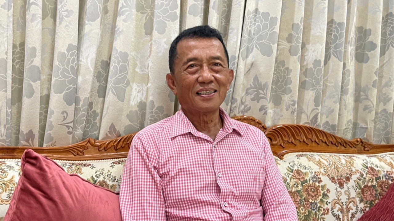 “วรชัย” ซัด รมต.ต่างตอบแทนไม่มีผลงาน จี้นายกฯ ปรับออกเอาคนเก่ง ขยันทำงาน