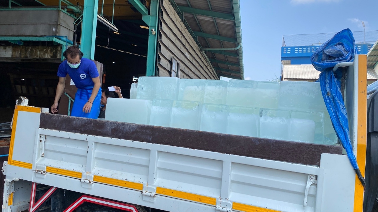 เปิดปกติ โรงน้ำแข็งแอมโมเนียรั่ว เจ้าของยืนยันไม่มีระเบิด ไฟไหม้