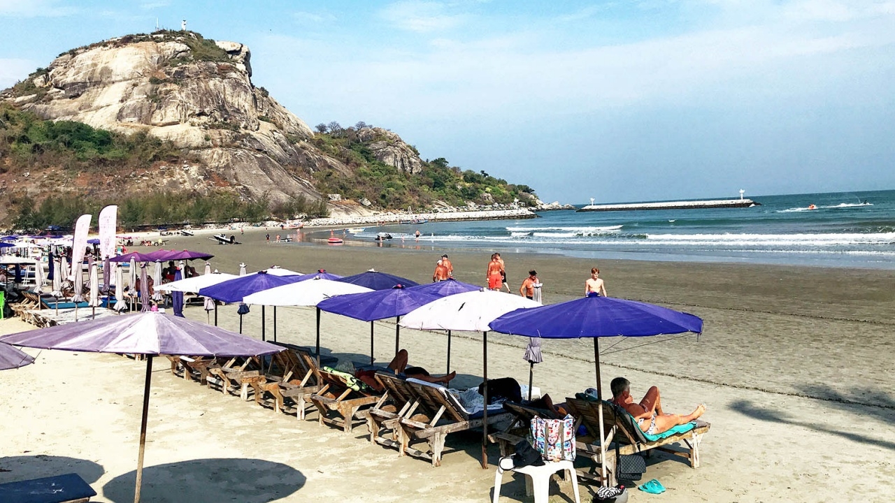 ททท.เพชรบุรี และประจวบฯ ขึ้นเหนือชวนคนเชียงใหม่ หนีร้อนเที่ยวทะเลชะอำ หาดหัวหิน