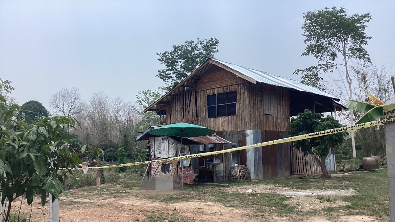 ฆ่าหนุ่มใหญ่รับจ้างเลี้ยงวัว ตีจนหน้าเละ คาดทะเลาะกันในวงเหล้า