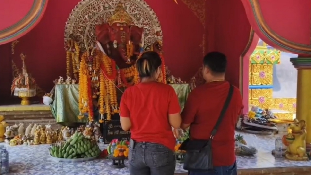 สายมูกลับบ้านวันสงกรานต์ ไม่ลืมแวะขอโชค "เลขเด็ดงวดนี้" ไปลุ้น 16/4/67