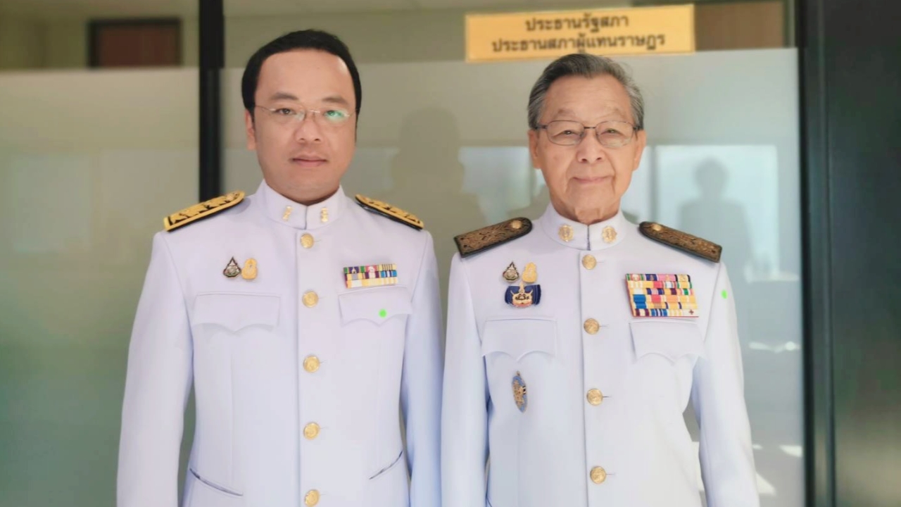 "ราเมศ" ยัน ไม่เคยได้ยิน "ชวน" หมดสิทธิสมัคร สส.เขต-ปาร์ตี้ลิสต์ ปชป.