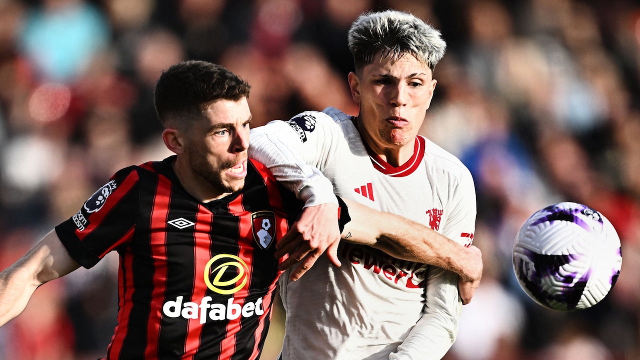 รอยร้าวบังเกิด "การ์นาโช" กดไลค์โพสต์ด่า "เทน ฮาก" หลังแมนยูฯ เจ๊าบอร์นมัธ