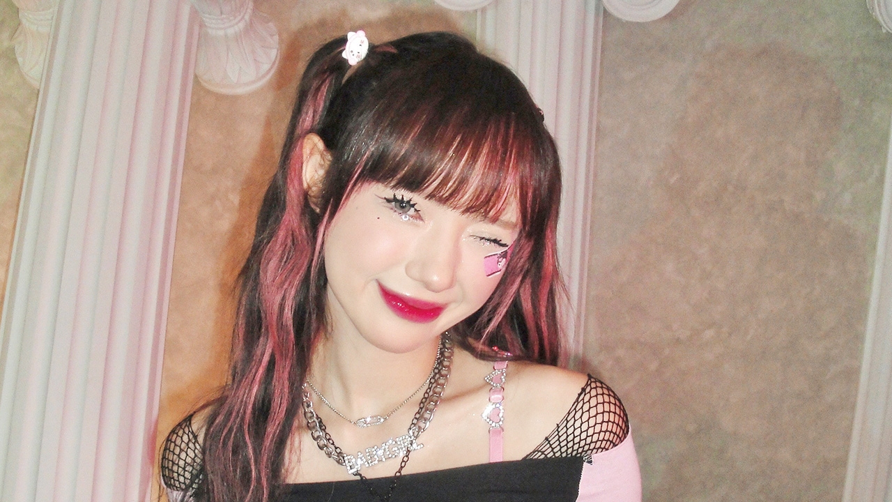 “พลอยชมพู” ส่งซิงเกิลใหม่ “Timeline” ฟีท “เลซี่ล็อกซี่” เติมสีสันให้บทเพลง