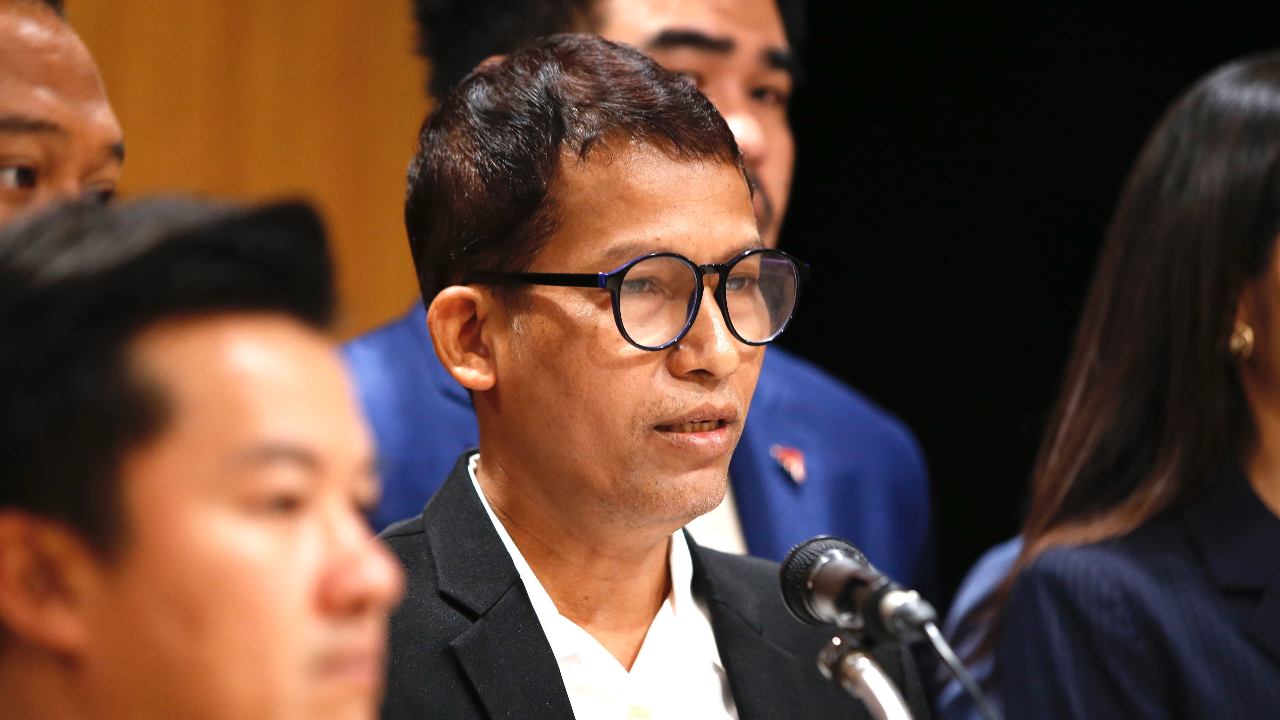 ก้าวไกล หวังที่ประชุมสภาฯ รับหลักการร่างกฎหมายคุ้มครองแรงงานทั้ง 2 ฉบับ