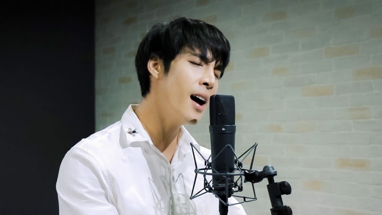 "เด่นคุณ" ใส่อินเนอร์จัดเต็ม ร้องเพลง "ปีศาจร้าย" ประกอบละคร "เว้าวอนรัก"