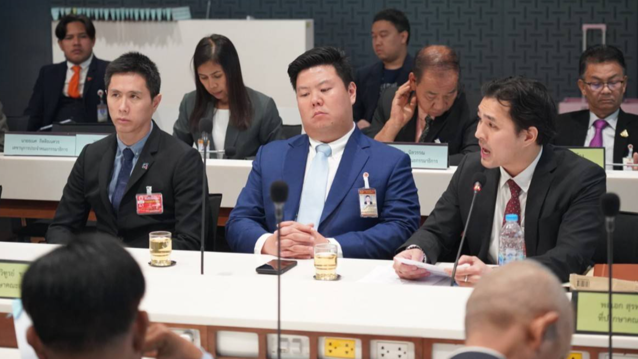 ไทยสร้างไทย ให้ข้อมูล กมธ.ป.ป.ช. ปม กทม. ปล่อยป้ายโฆษณาเถื่อนเกลื่อนพื้นที่