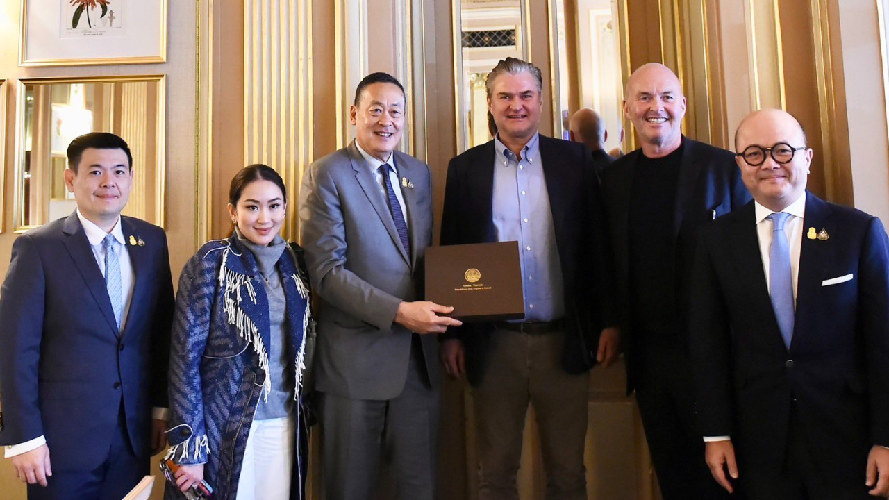 “อิ๊งค์” โผล่ร่วมวงนายกฯ เยือนฝรั่งเศส คุยผู้บริหาร Formula E ชวนมาแข่งรถที่ไทย