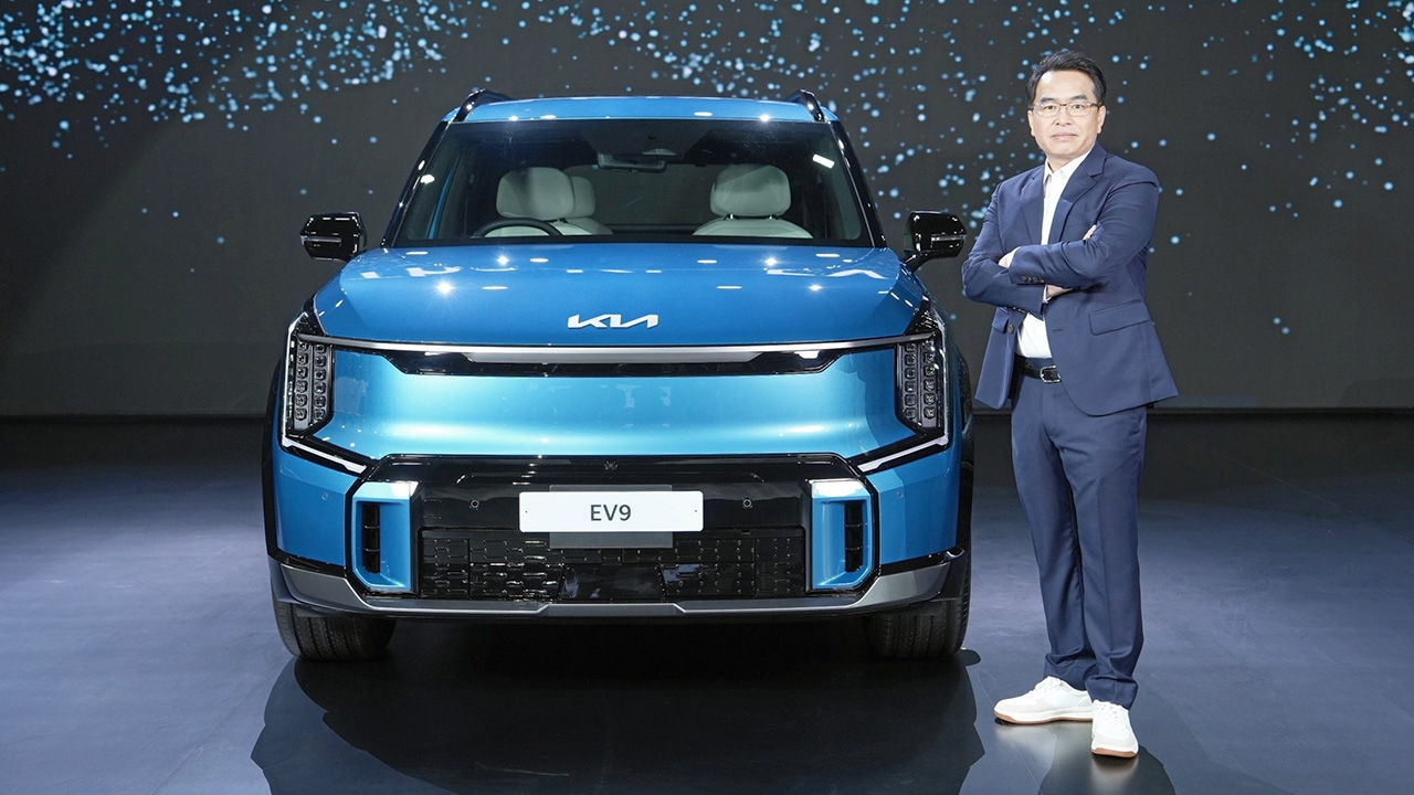 บริษัทแม่ "เกีย" มาเอง! รุกเข้มประเทศไทย ประเดิมเปิดตัว Kia EV9 เอสยูวีไฟฟ้า 6 ที่นั่ง