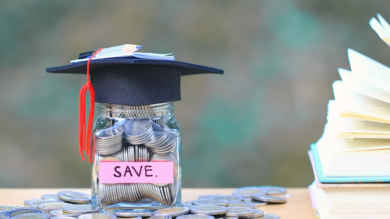 สพฐ.ติดตามข้อมูลแก้ไขหนี้ครู 