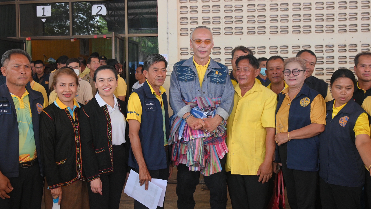 มท.3 ลงพื้นที่ศรีสะเกษ หนุนการท่องเที่ยว สร้างรายได้ให้ประชาชน