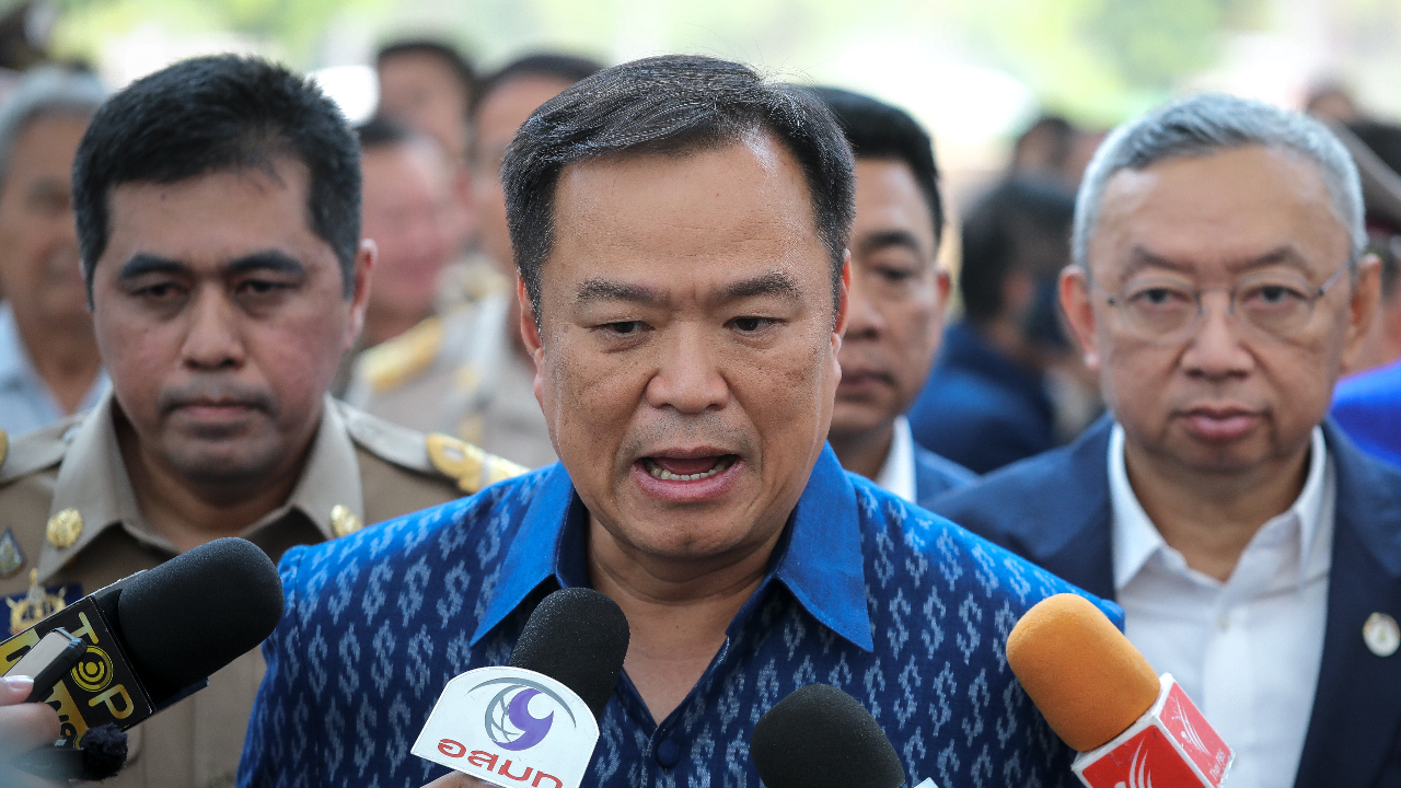 “อนุทิน” ลั่น ไม่รับอุทธรณ์ “เดวิด” ขอหยุดเพิกถอนวีซ่า จ่อเอาผิดเรื่องปืนต่อ