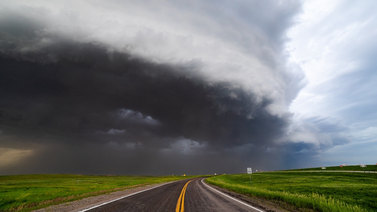 อุตุฯ ฉบับ 8 ประกาศเตือน "พายุฤดูร้อน" บริเวณไทยตอนบน เช็กพื้นที่ได้รับผลกระทบ