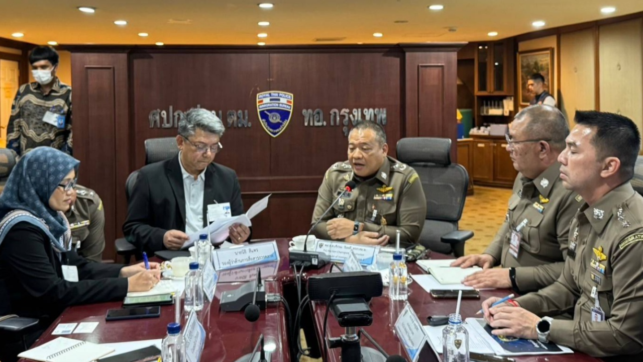 ตม.2 ตรวจพบสาวอินโดฯ โพสต์เท็จ อ้างเที่ยวไทยเงินไม่พอ ถูกส่งกลับประเทศ 