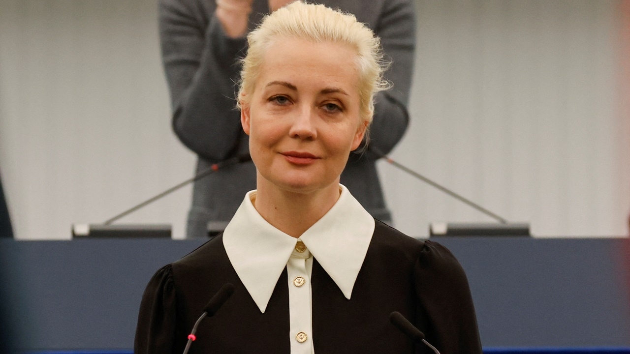 เมียนาวาลนีหวั่นตำรวจบุกจับผู้ร่วมพิธีศพสามี จี้ EU หาวิธีใหม่สู้ปูติน