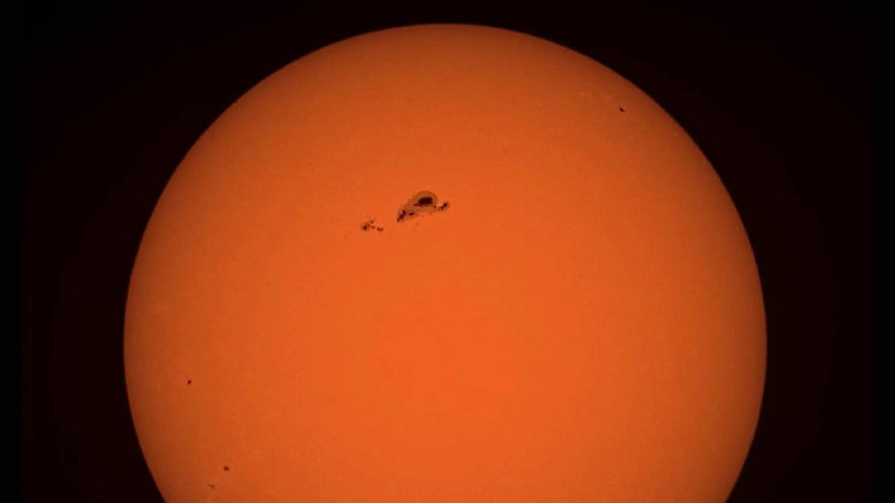 เผยภาพจุดบนดวงอาทิตย์ คาดเข้าสู่ "Solar Maximum" ตั้งแต่ช่วงกลางปีนี้