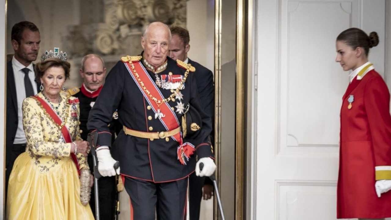 กษัตริย์ฮารัลด์ ที่ 5 แห่งนอร์เวย์ ประชวร ติดเชื้อ ต้องเข้ารพ.ในมาเลเซีย