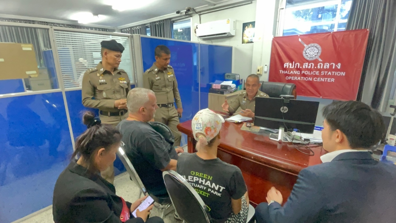 นักธุรกิจสวิส พบตำรวจ รับทราบข้อหาทำร้ายร่างกายและจิตใจ คดี "เตะหมอ"