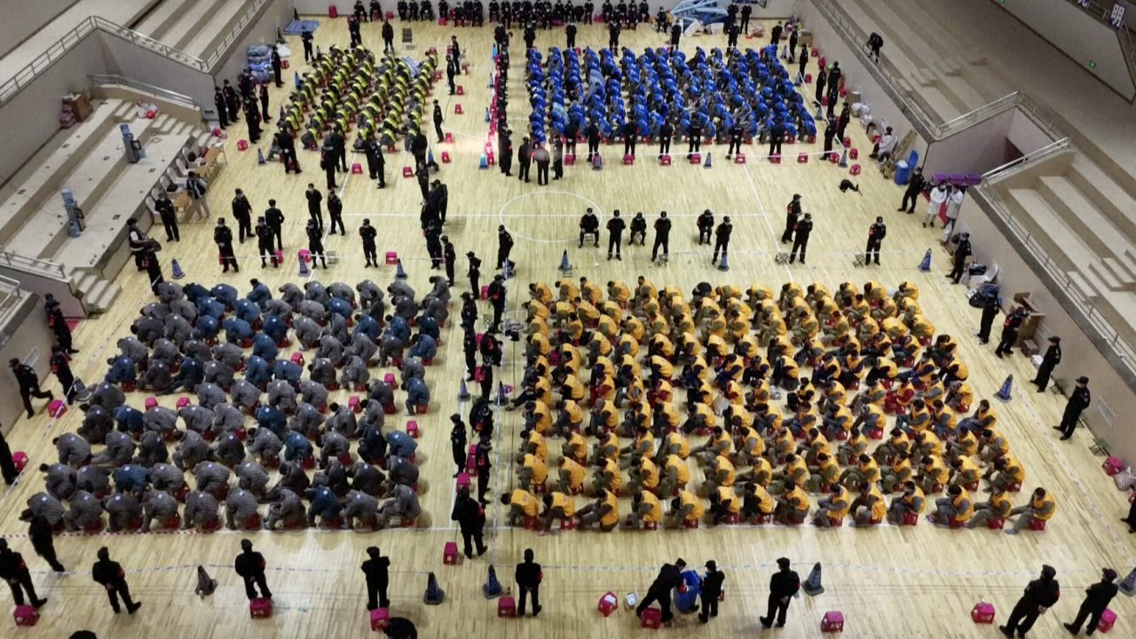 เมียนมาส่งตัวผู้ต้องสงสัยแก๊งคอลเซ็นเตอร์ให้จีนเกือบ 500 คน