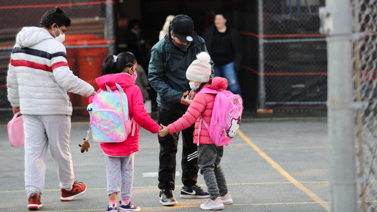 เกิดเหตุสลด เก๋งขับไล่ชนคนหน้าโรงเรียนประถมในจีน เด็กนร.ดับ 2 ศพ บาดเจ็บนับสิบราย